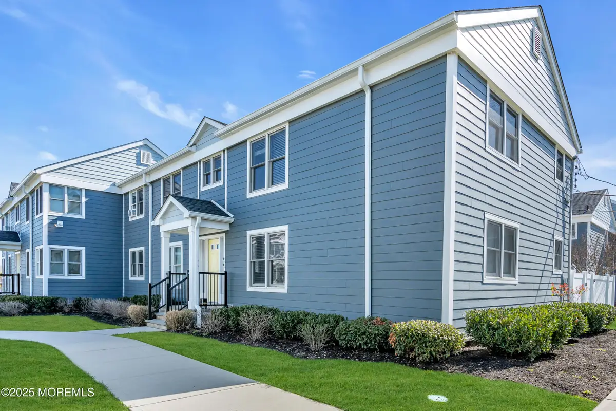 304 Deal Lake Drive #35, Asbury Park, NJ 07712 - Image #1