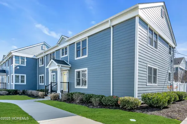 304 Deal Lake Drive #35, Asbury Park, NJ 07712