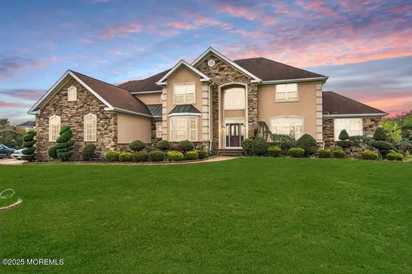 186 Jumping Brook Drive, Toms River, NJ 08755