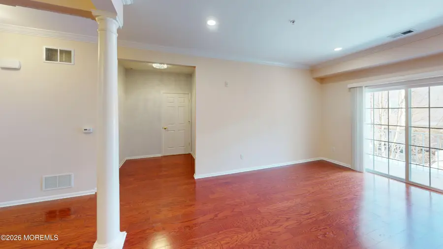 112 Regency Court, Morganville, NJ 07751 - #3