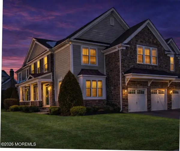 17 Spalding Drive, Holmdel, NJ 07733