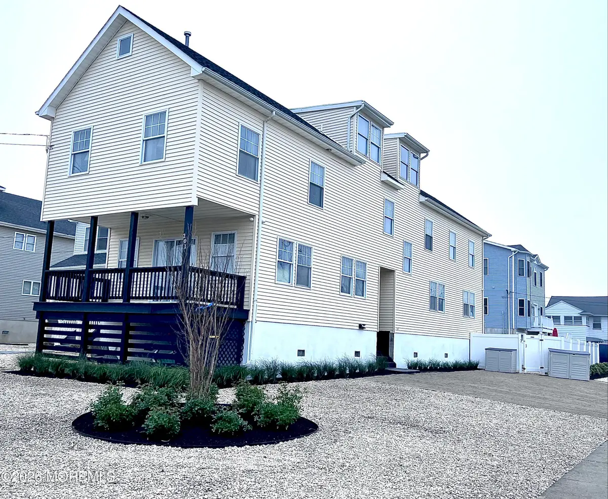 201 Arnold Avenue, Point Pleasant Beach, NJ 08742 - Image #1