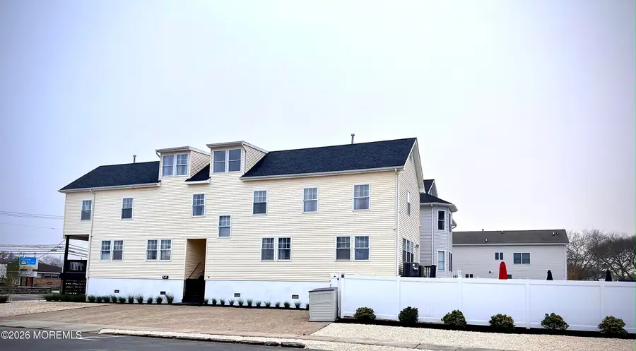 201 Arnold Avenue, Point Pleasant Beach, NJ 08742 - Image #3