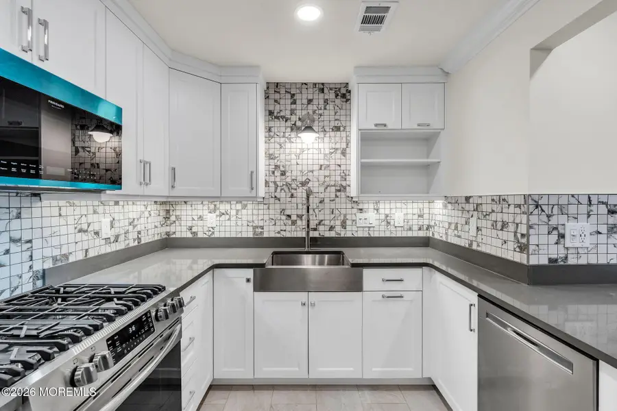 1209 Wedgewood Circle, Belford, NJ 07718 - #3