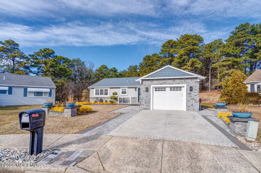 9 Saint Francois Court, Toms River, NJ 08757 - Image #2
