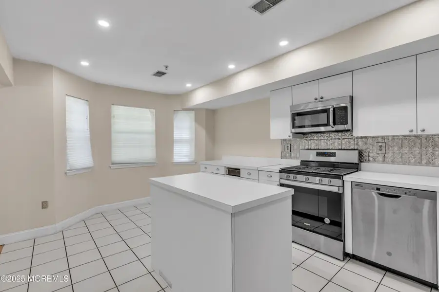 2106 Grassy Hollow Drive, Toms River, NJ 08755 - Image #3