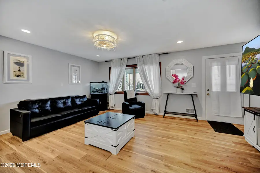 11 Spyros Drive, South Amboy, NJ 08879 - Image #3