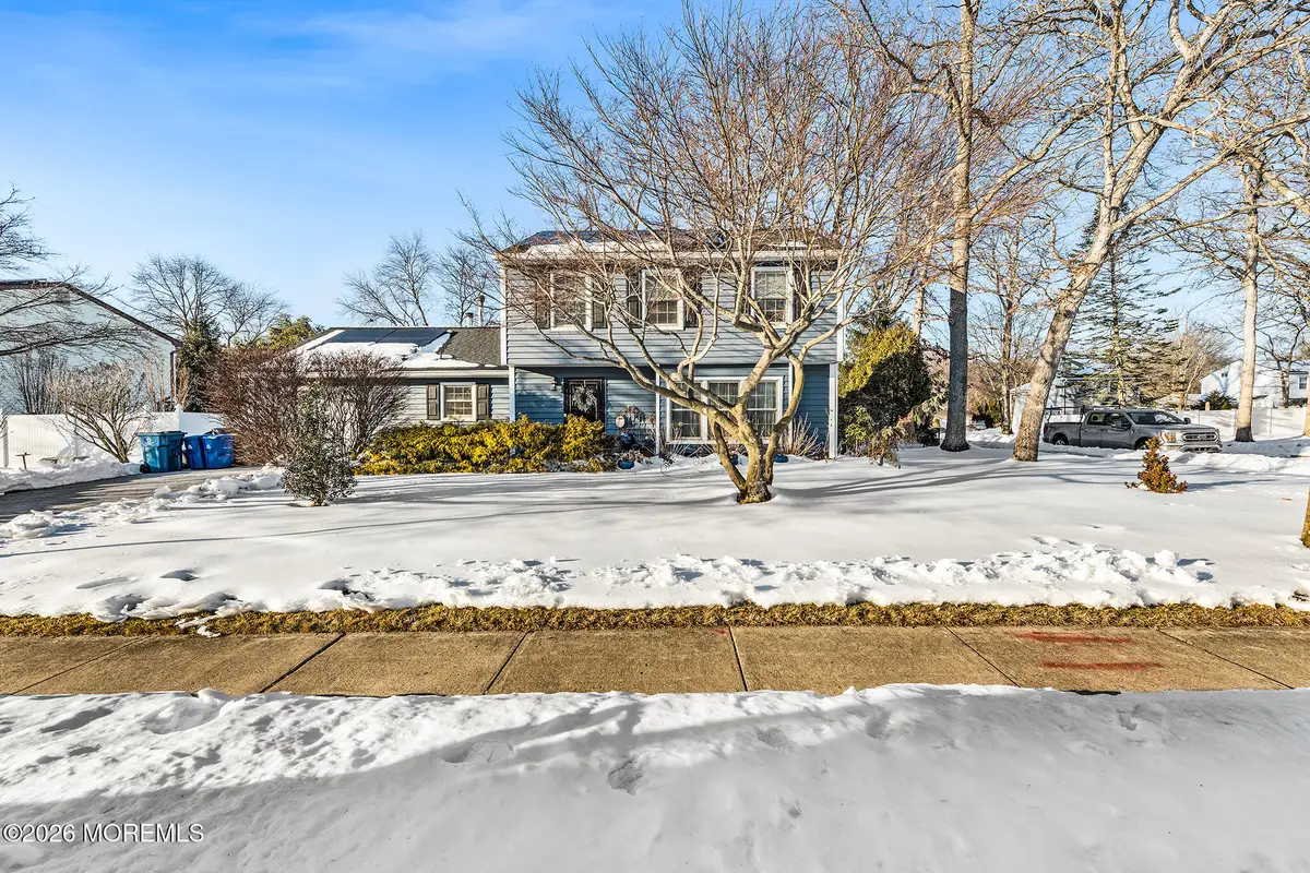 28 Standish Drive, Howell, NJ 07731 - Image #1