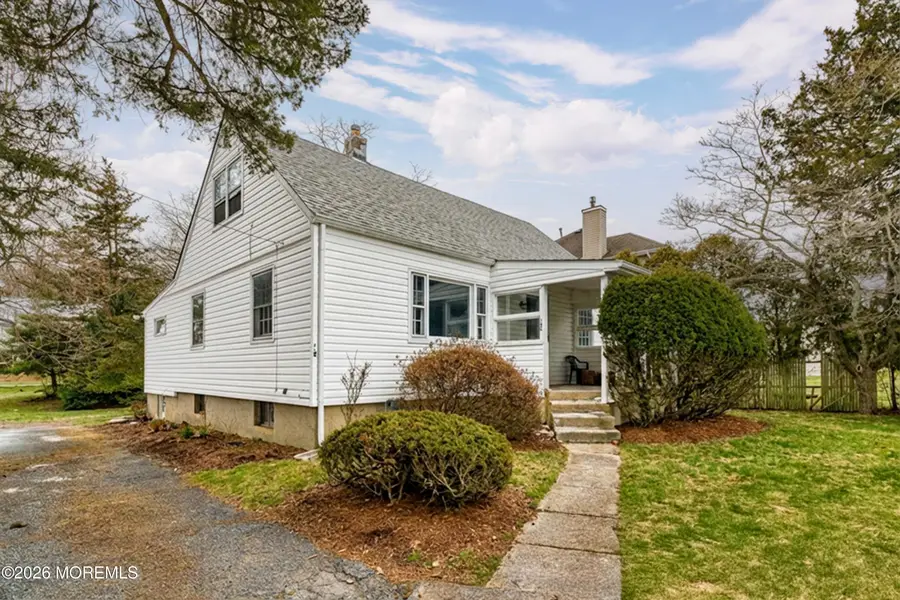 432 Park Avenue, Oakhurst, NJ 07755 - #3