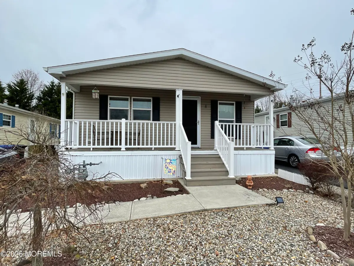 8 Baltimore Avenue, Manahawkin, NJ 08050 - #1