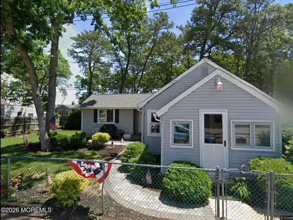 35 Hampton Road, Brick, NJ 08723