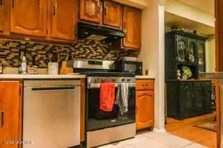 9 Amherst Court, Aberdeen, NJ 07747 - #3