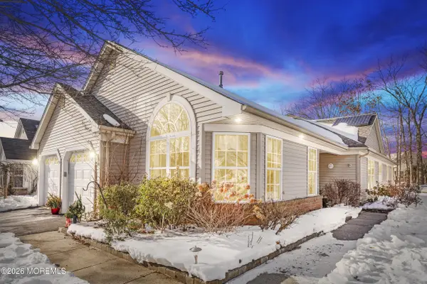 9 Pine Valley Road, Lakewood, NJ 08701