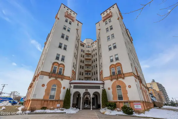 400 Deal Lake Drive #4B, Asbury Park, NJ 07712