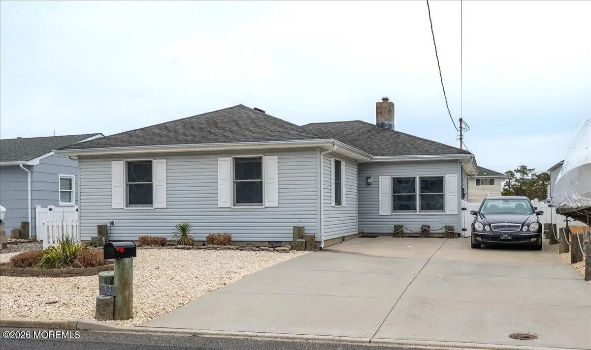 19 Crane Way, Toms River, NJ 08753 - #1