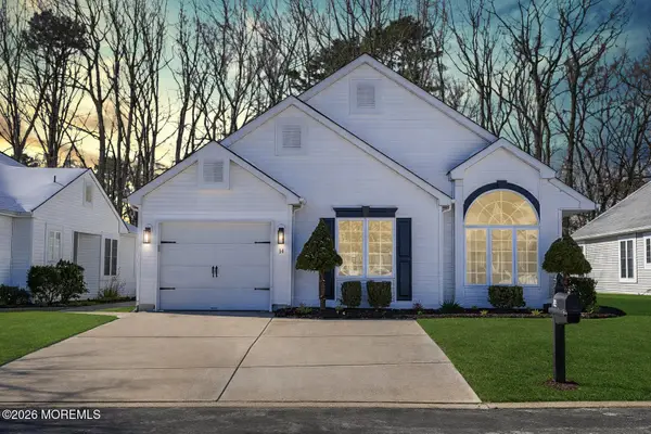 14 Penny Lane, Jackson, NJ 08527