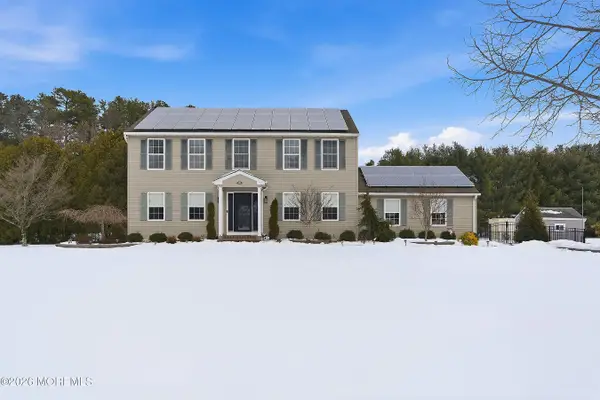 60 Hampshire Court, New Egypt, NJ 08533