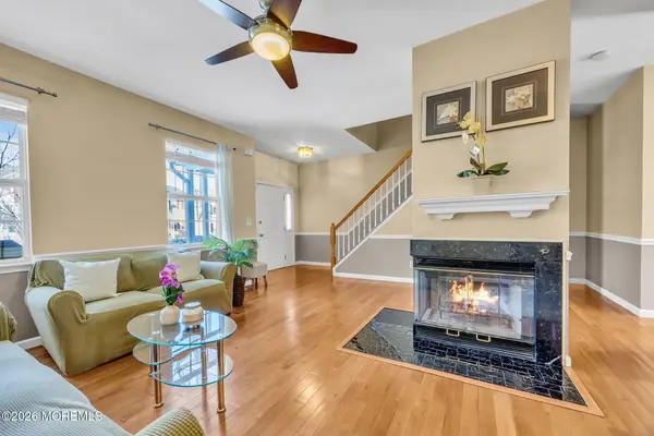 56 Hadley Drive, Robbinsville, NJ 08691