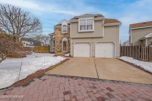 137 Kentucky Way, Freehold, NJ 07728