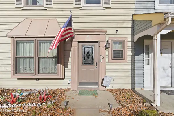 73 Joda Drive, Lakewood, NJ 08701