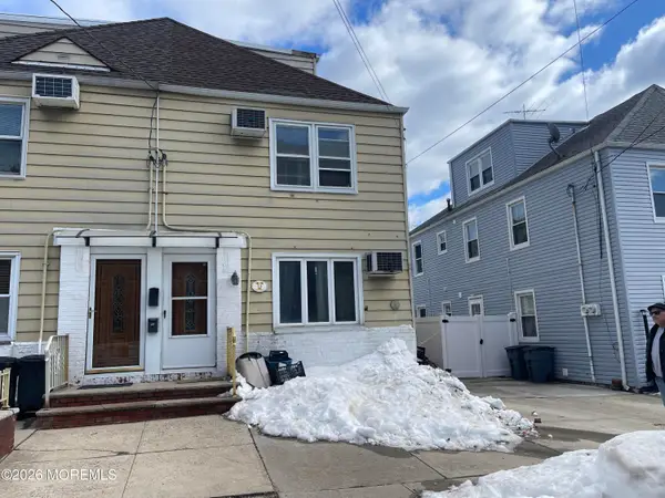 12 Broadway, Bayonne, NJ 07002