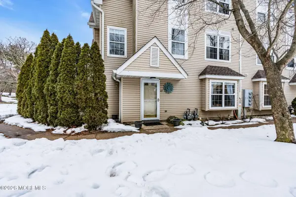 47 Madison Court, Tinton Falls, NJ 07712