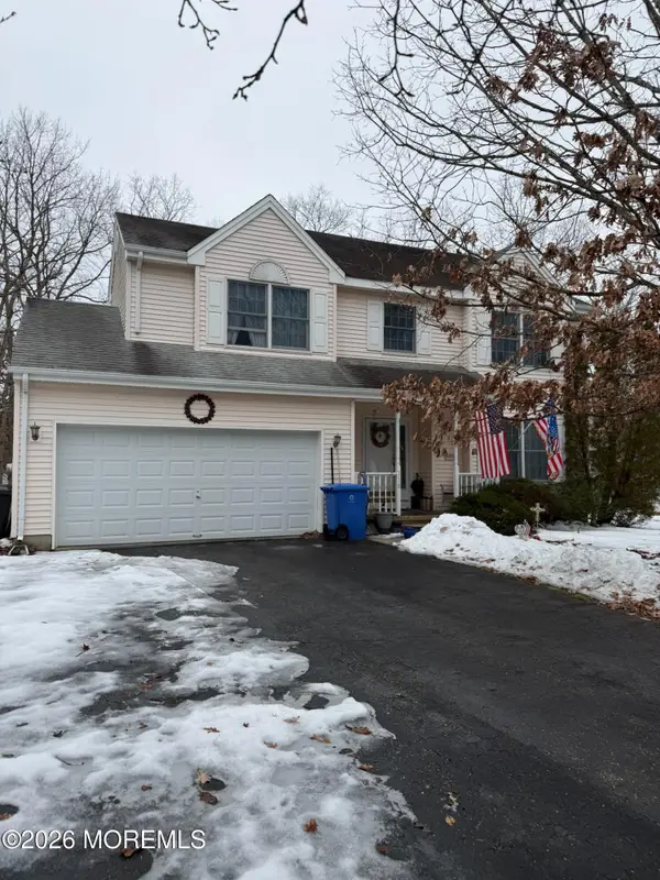 118 Autumn Oak Lane, Manahawkin, NJ 08050