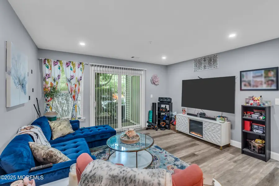 1 Thoroughbred Fare, Tinton Falls, NJ 07753 - #3