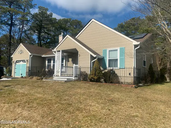 27 Amesbury Road #64, Whiting, NJ 08759