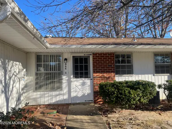 866C Inverness Court, Lakewood, NJ 08701