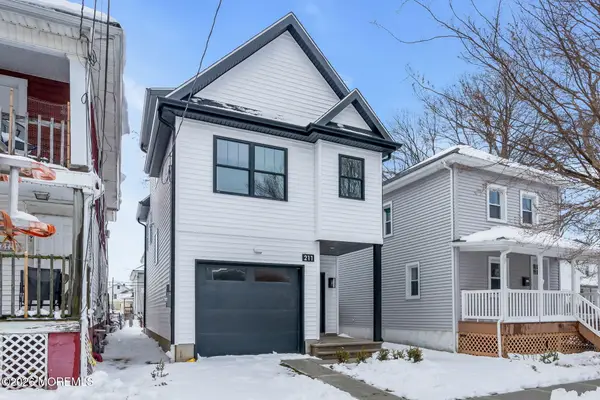 211 De Witt Avenue, Asbury Park, NJ 07712