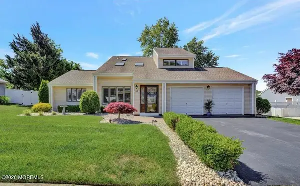 40 Pinyon Street, Howell, NJ 07731