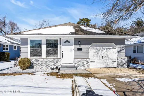 76 Mount Fairweather Lane, Toms River, NJ 08753