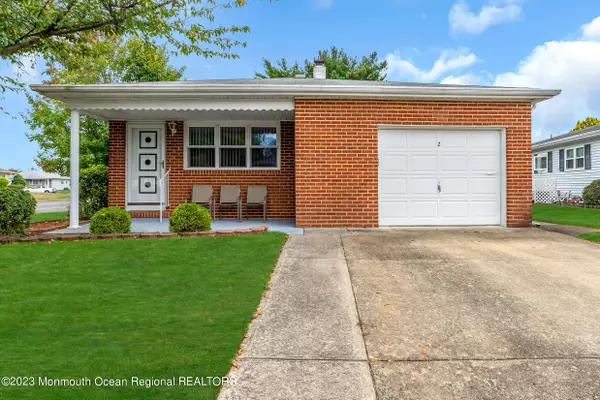 2 Taj Mahal Court, Toms River, NJ 08757