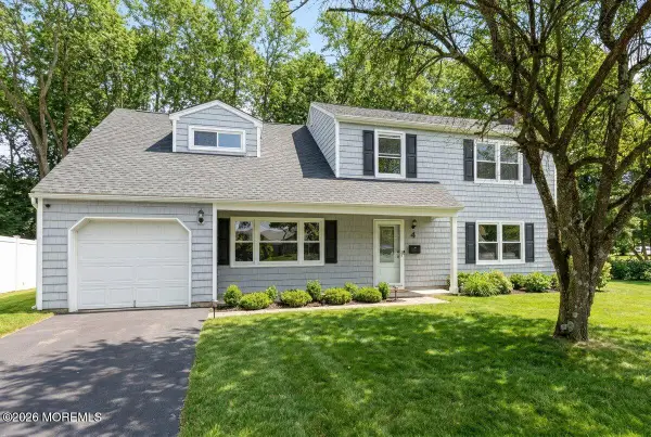 4 Templer Way, Hazlet, NJ 07730