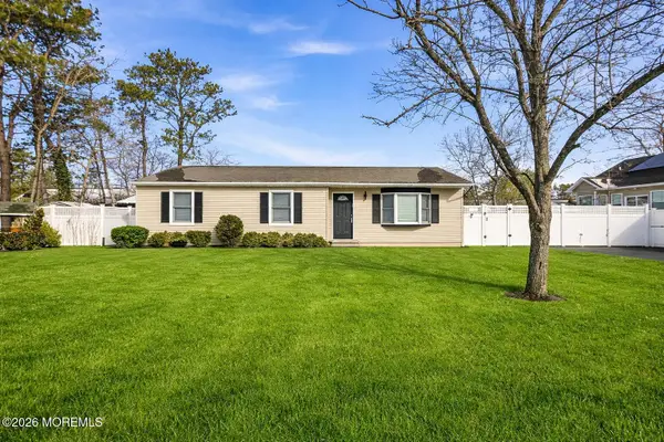 1033 Birmingham Avenue, Toms River, NJ 08757