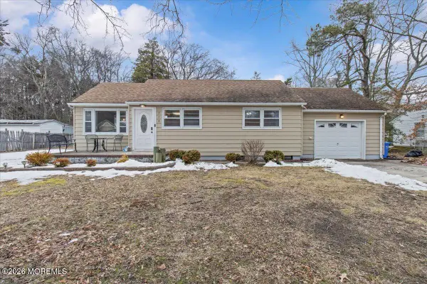 512 Clairmore Avenue, Lanoka Harbor, NJ 08734