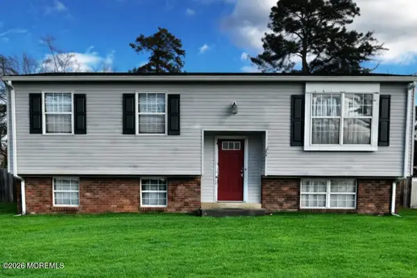 211 Mohawk Trail, Browns Mills, NJ 08015