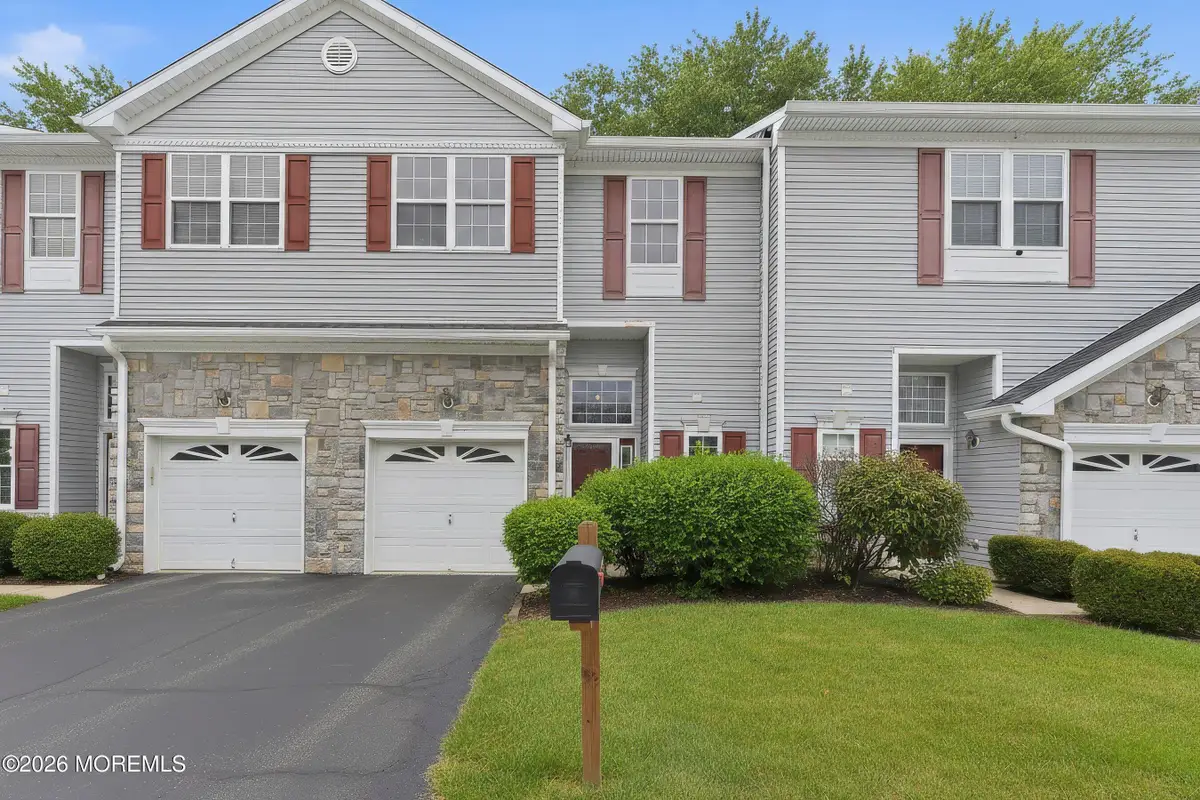 35 Harbor Bay Circle #384, Laurence Harbor, NJ 08879 - #1