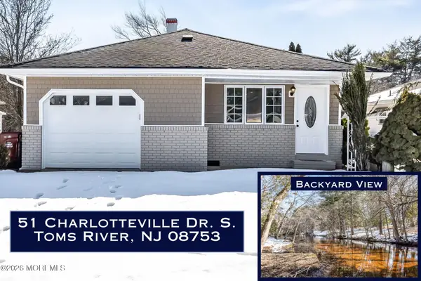 51 Charlotteville Drive, Toms River, NJ 08757