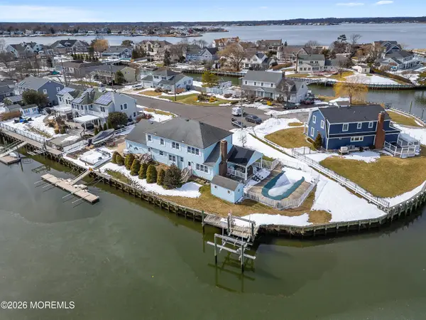 9 Gail Drive, Monmouth Beach, NJ 07750