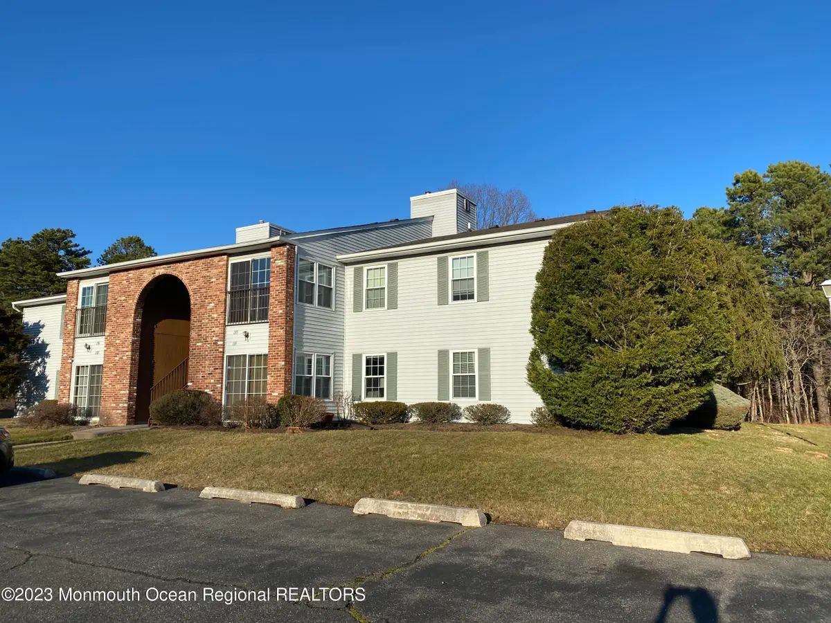 135 Frontier Way, Tinton Falls, NJ 07753 - #1