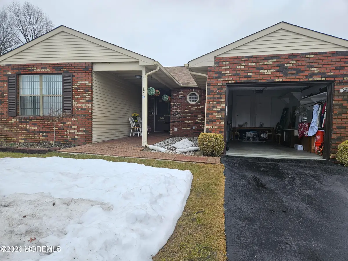 27 Coventry Terrace, Marlboro, NJ 07746 - #1