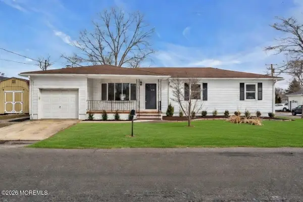 60 Birch Street, Beachwood, NJ 08722