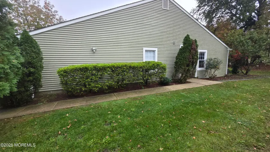 99 Oak Lane, Eatontown, NJ 07724 - #2