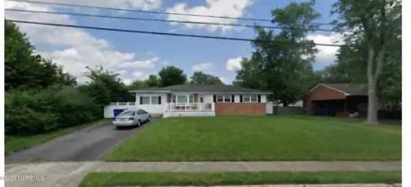 107 Rivercrest Drive, Toms River, NJ 08753