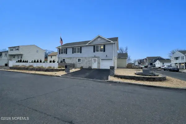 415 Pine Street, Union Beach, NJ 07735