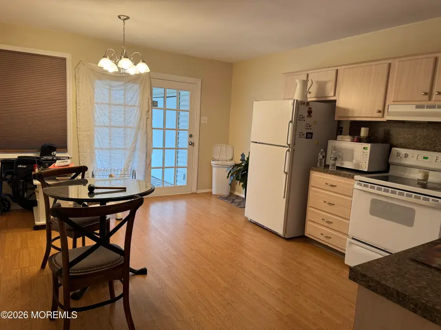 93 Halls Croft Road #E, Freehold, NJ 07728 - #3