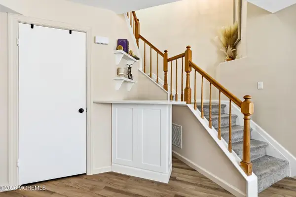 24 Karen Drive, Tinton Falls, NJ 07753