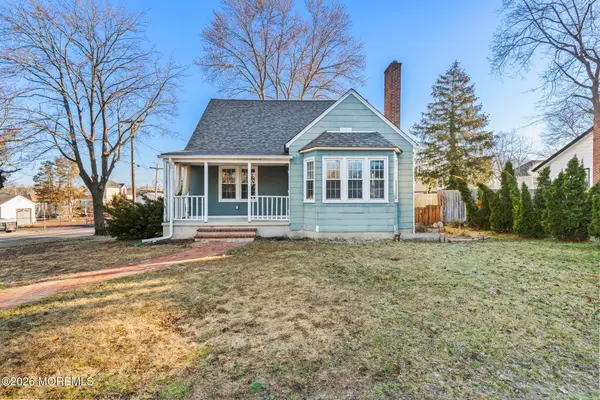 101 Forepeak Avenue, Beachwood, NJ 08722